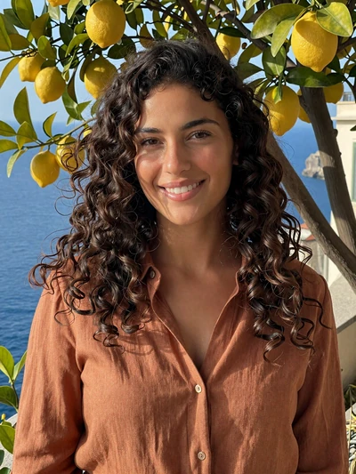 Valentina, 26, Italian woman from Naples looking for serious relationship